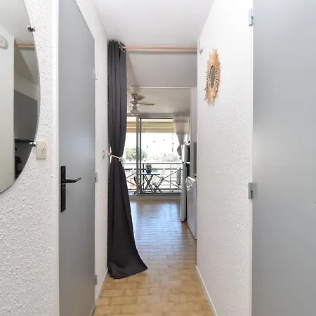 Apartment 4 Couchages Avec Piscine Lb Le Grau-du-Roi